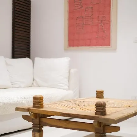 아파트 Old Stone House *