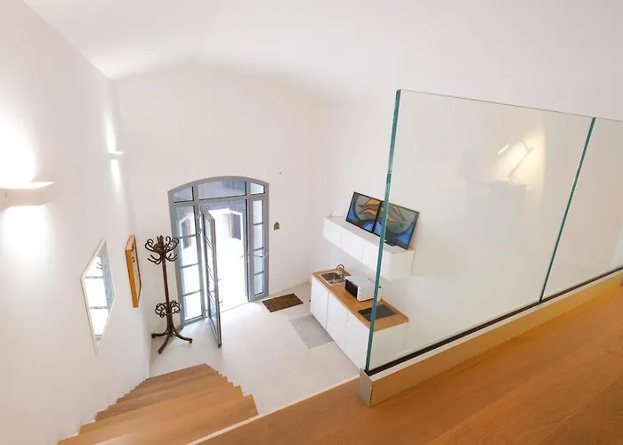 Old Stone House Apartman Bari