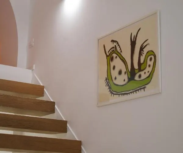 Old Stone House Apartman *