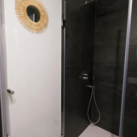 Old Stone House Apartment